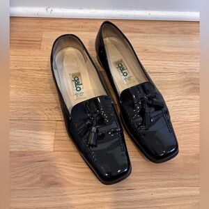 Galo vintage-style black patent leather loafers with tassels size 41